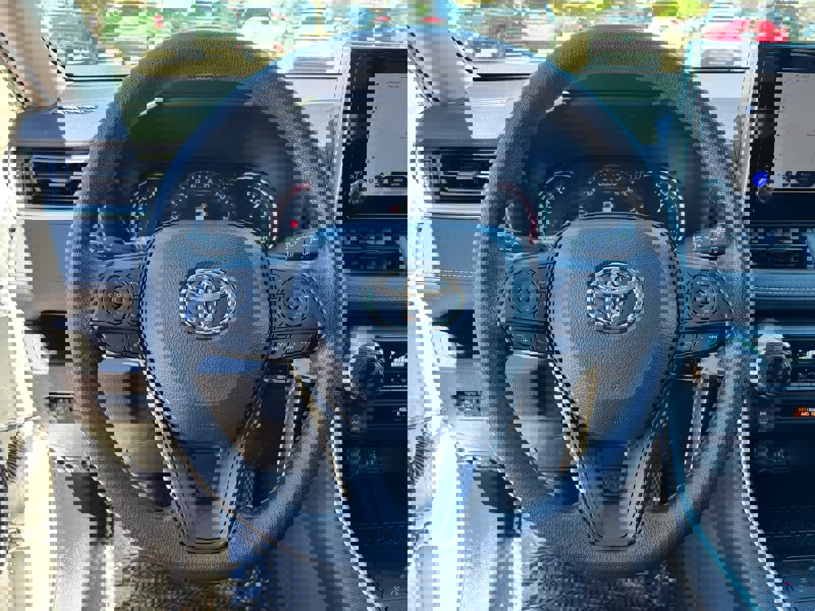 Used 2025 Toyota RAV4 LE image 18