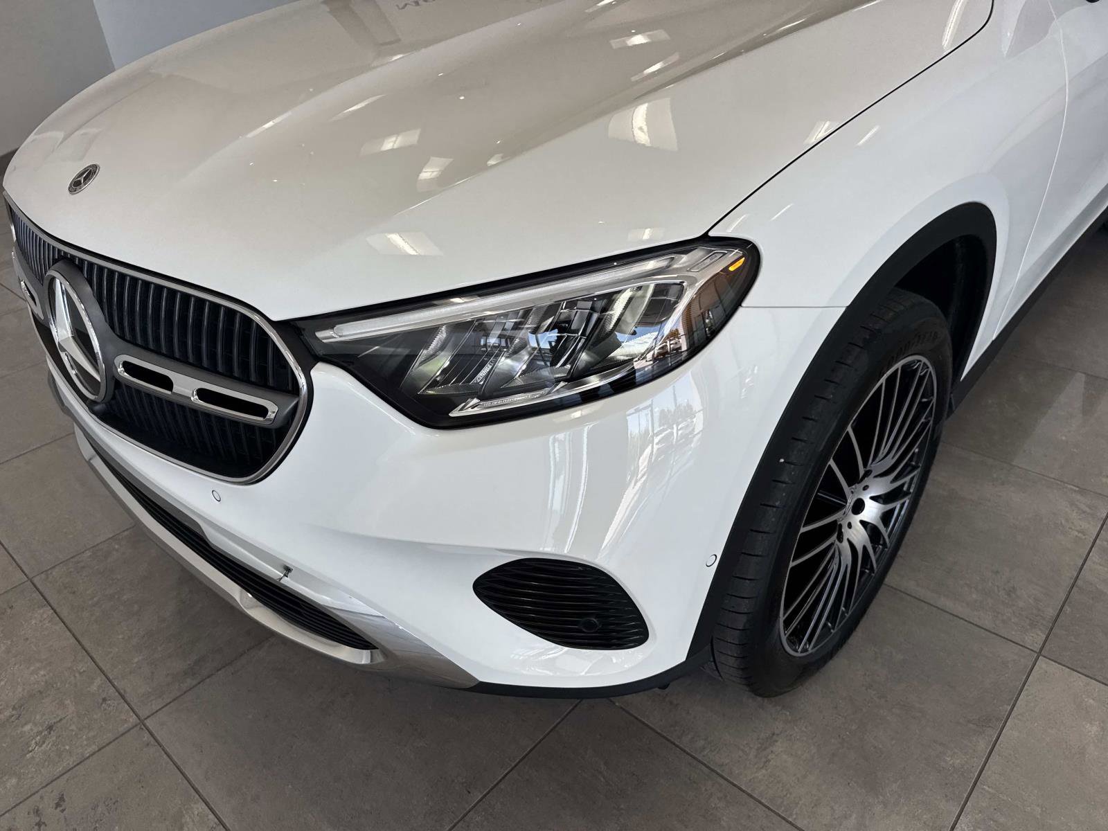 New 2026 Mercedes-Benz GLC 300 image 9