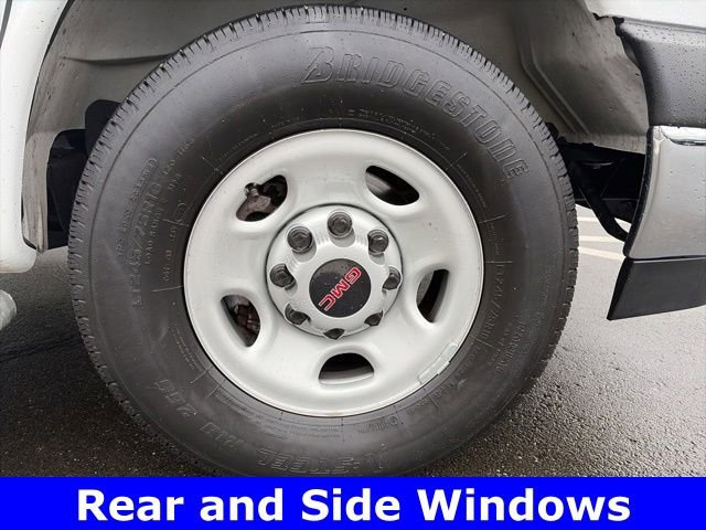 Used 2024 GMC Savana 2500 Work Van w/ Driver Convenience Package image 9