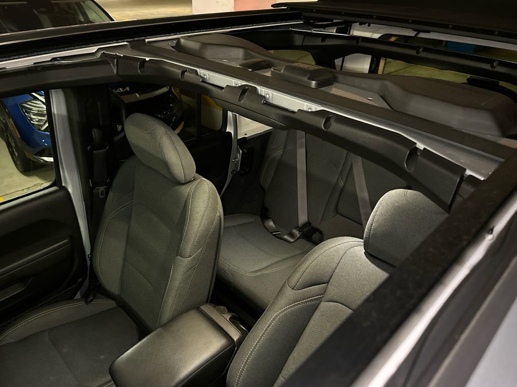 Used 2024 Jeep Wrangler Unlimited image 34