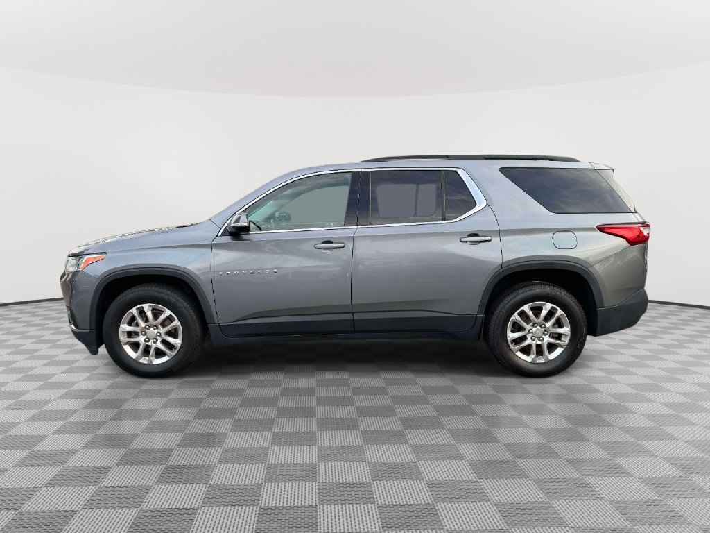 Used 2020 Chevrolet Traverse LT w/ Driver Confidence II Package AWD/4WD image 4