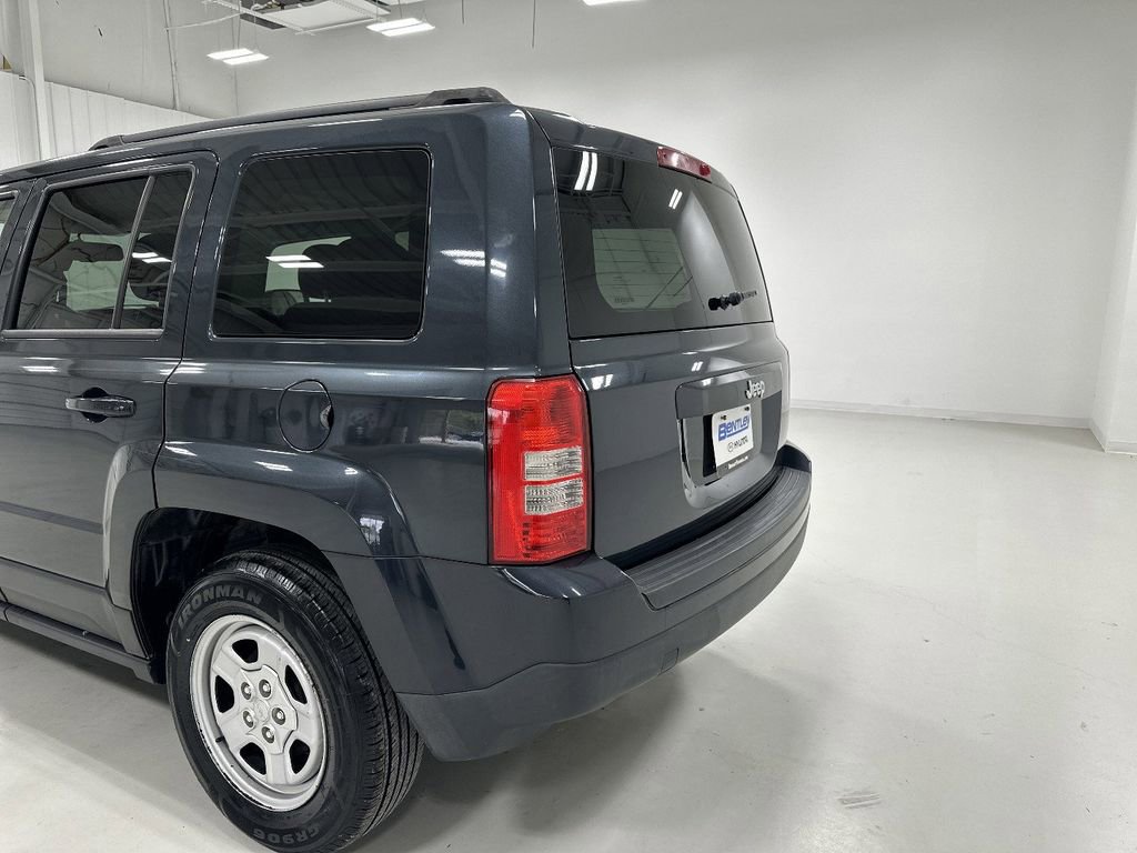 Used 2014 Jeep Patriot Sport w/ Power Value Group FWD image 15