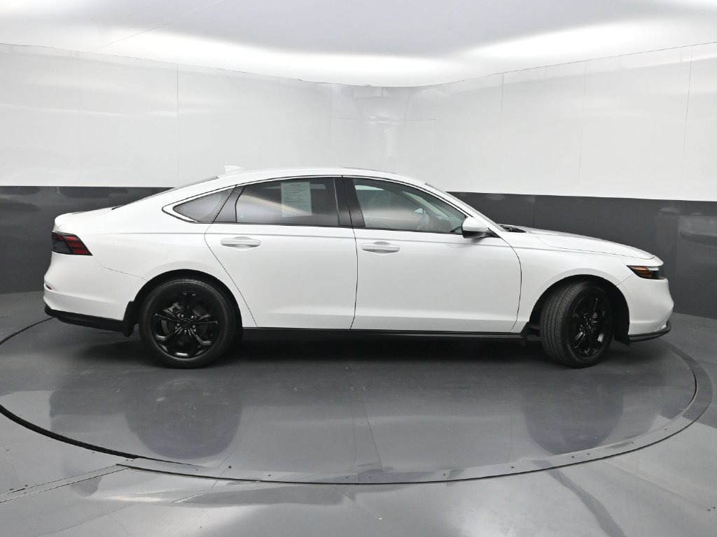 Used 2024 Honda Accord EX image 39