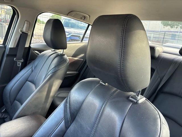 Used 2018 MAZDA MAZDA3 Touring FWD image 9