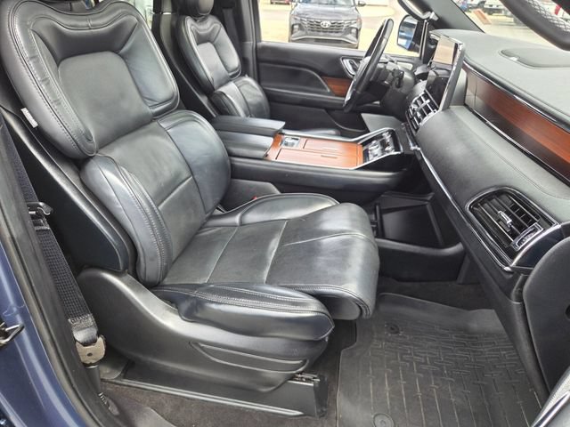 Used 2019 Lincoln Navigator Reserve w/ Cargo Package AWD/4WD image 17