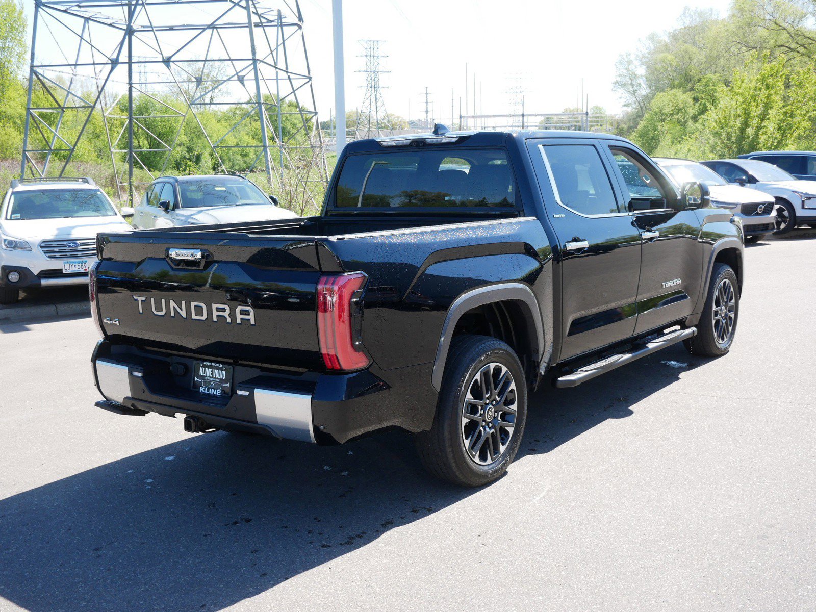 Used 2023 Toyota Tundra Limited AWD/4WD image 7