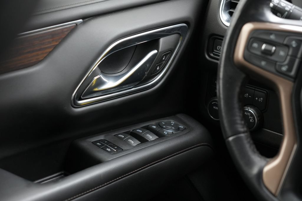 Used 2023 Chevrolet Tahoe High Country AWD/4WD image 23