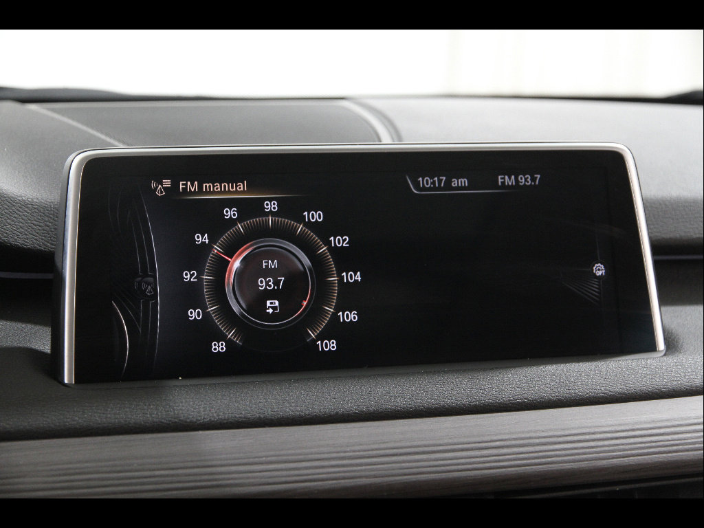 Used 2015 BMW X5 xDrive50i image 11