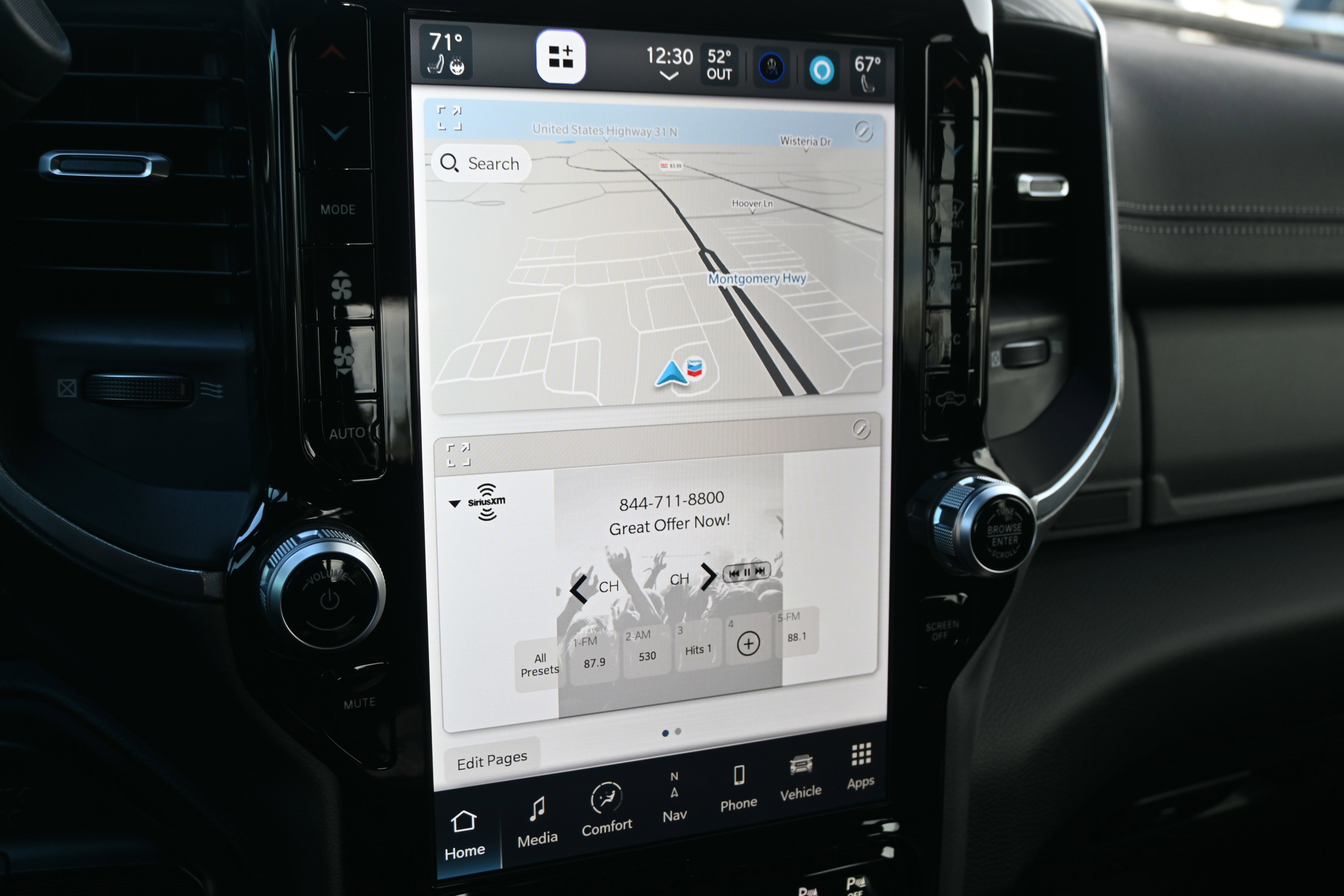 Used 2024 RAM 2500 Laramie w/ Sport Appearance Package image 33