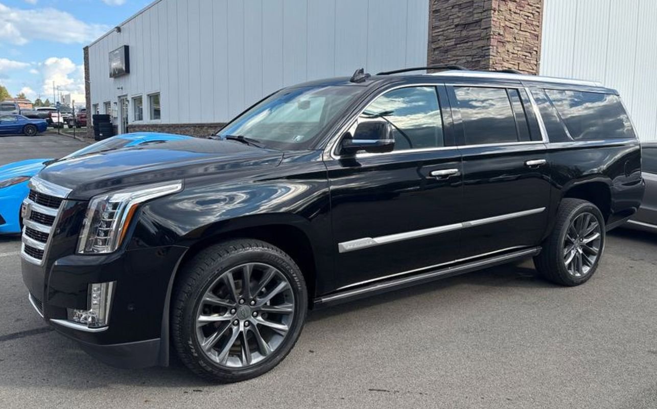 Used 2019 Cadillac Escalade ESV Premium Luxury image 1
