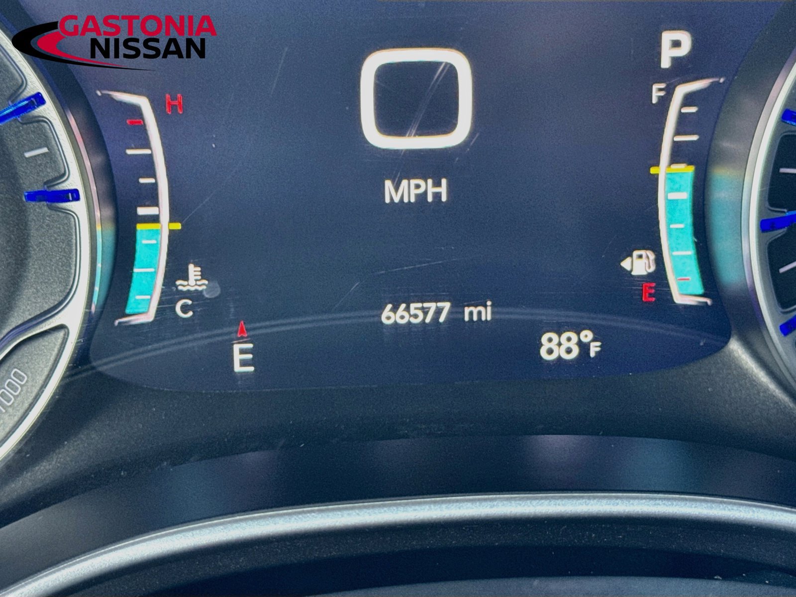 Used 2024 Chrysler Pacifica Touring-L FWD image 15