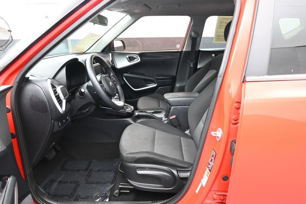 Used 2020 Kia Soul LX FWD image 10