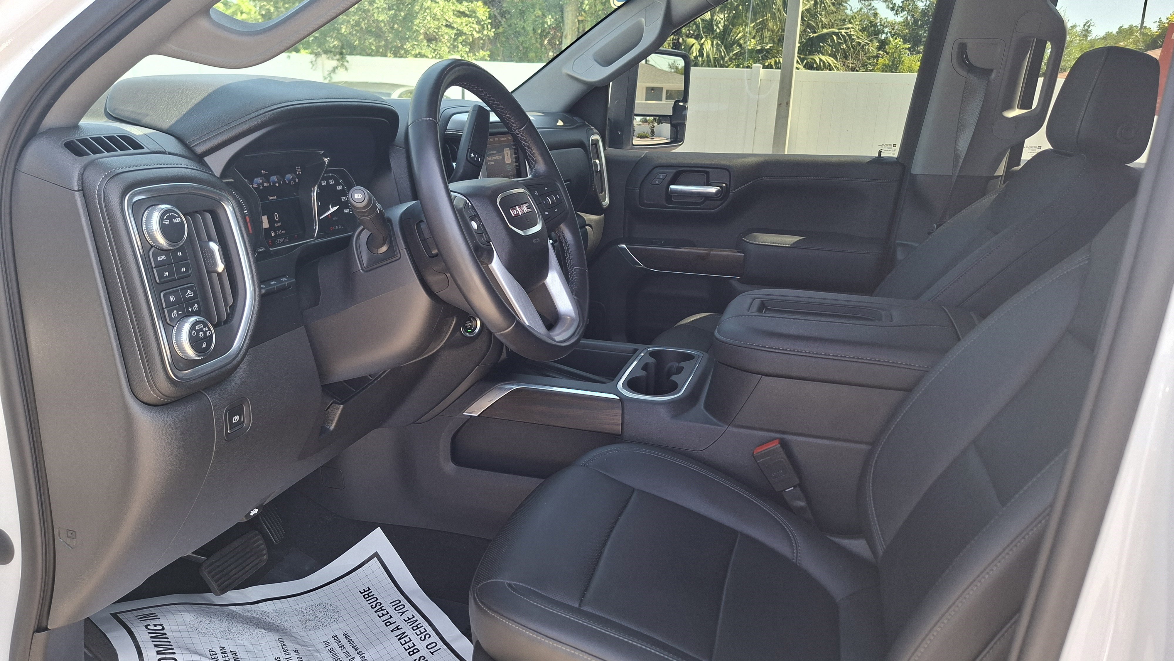 Used 2021 GMC Sierra 1500 SLT w/ SLT Premium Plus Package AWD/4WD image 9