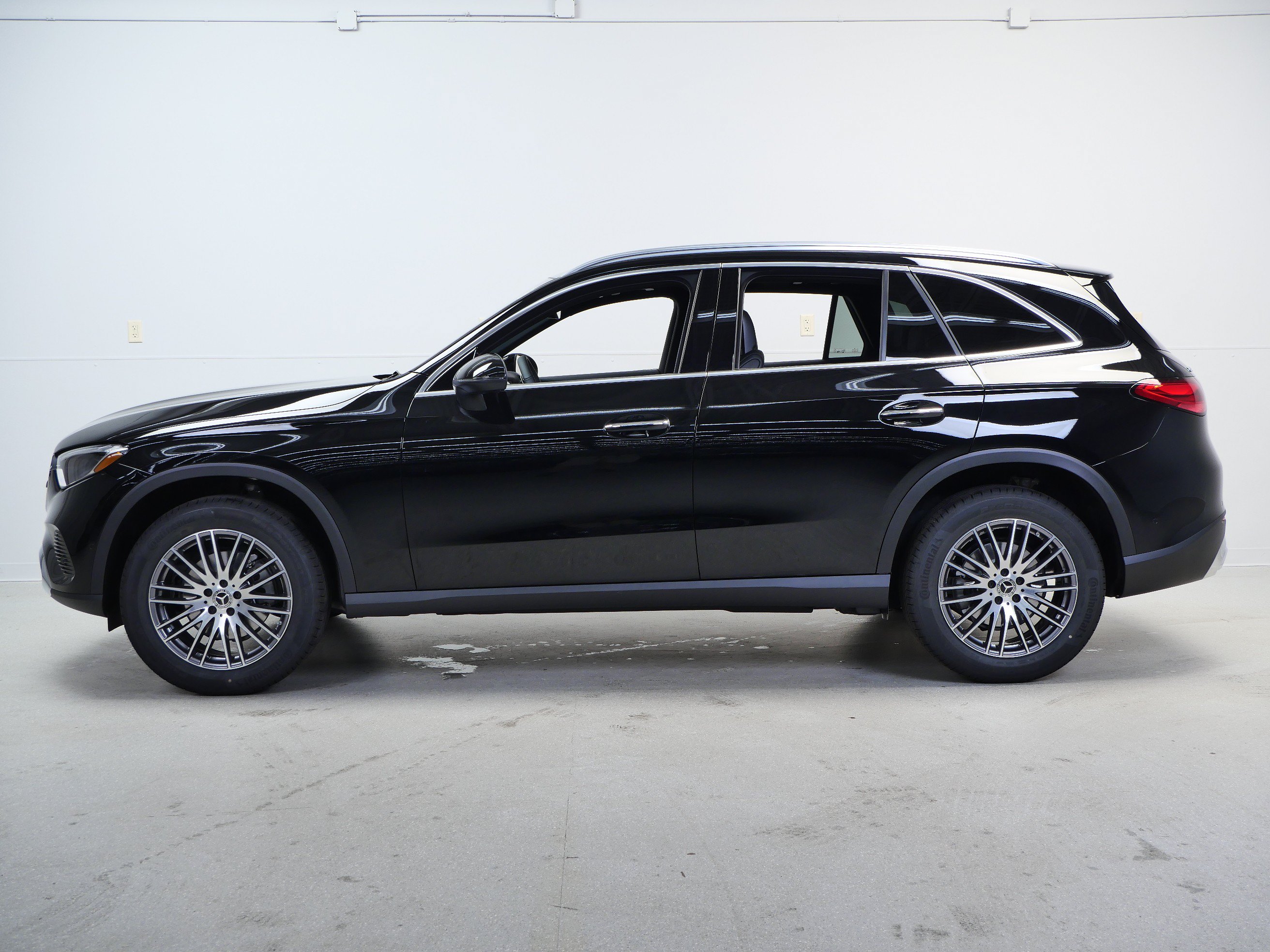 New 2026 Mercedes-Benz GLC 300 4MATIC image 5