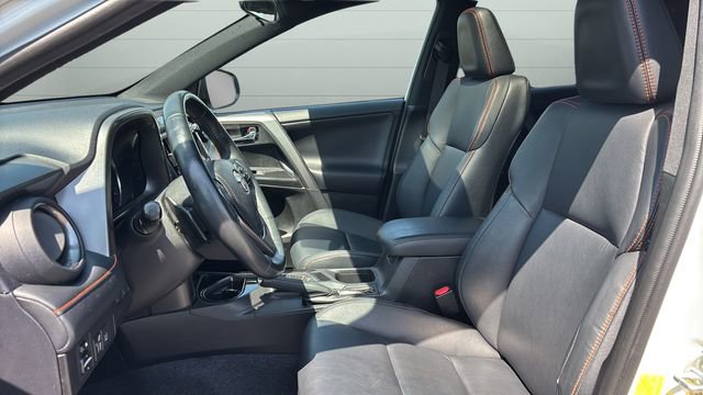 Used 2017 Toyota RAV4 SE AWD/4WD image 20