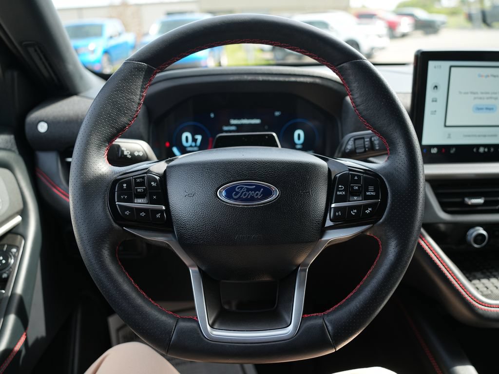 Used 2025 Ford Explorer ST-Line w/ Premium Package AWD/4WD image 13