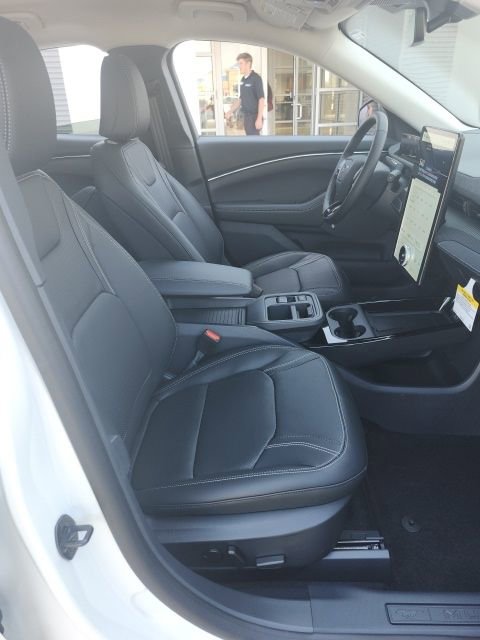 New 2025 Ford Mustang Mach-E Premium image 16