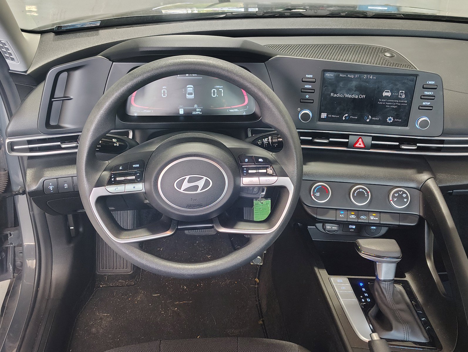 Certified 2025 Hyundai Elantra SE FWD image 20