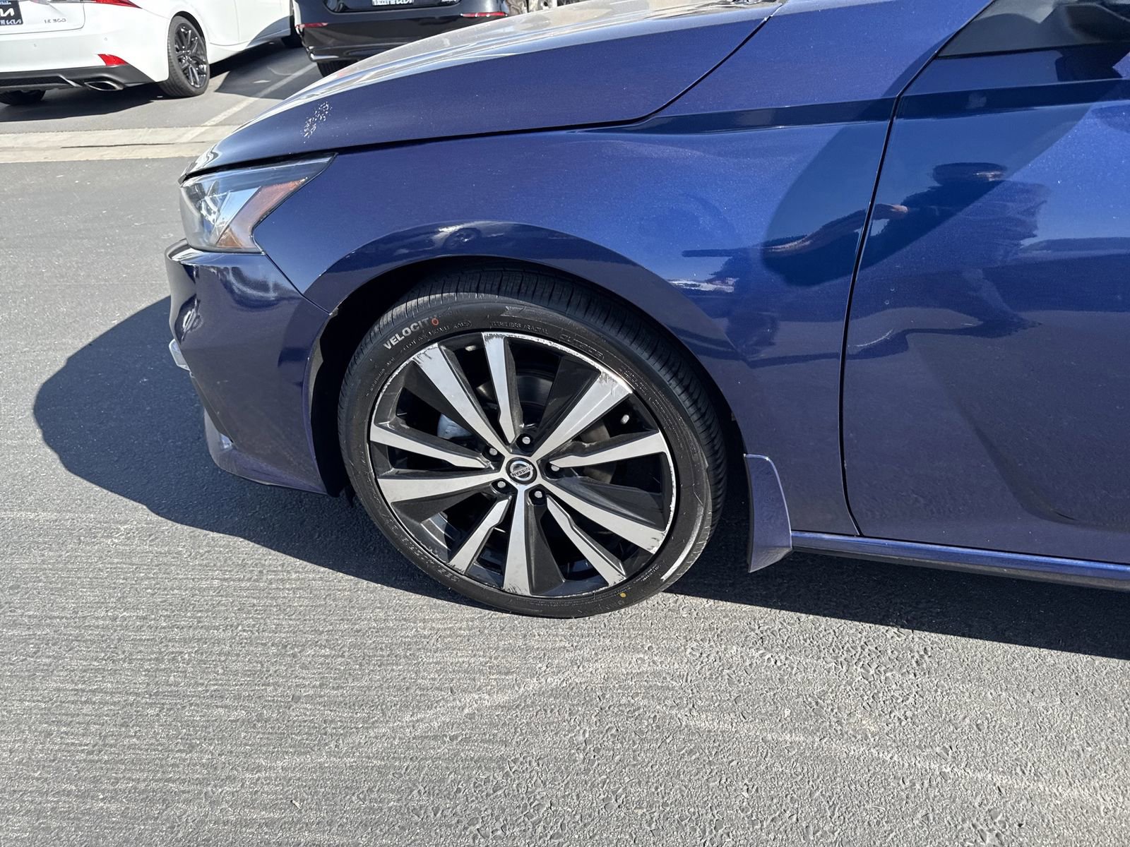 Used 2021 Nissan Altima 2.5 SR w/ SR Premium Package image 11