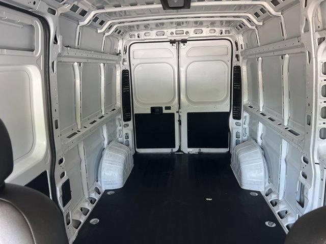 Used 2025 RAM ProMaster 2500 w/ Convenience Group FWD image 13