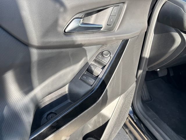 Certified 2025 Chevrolet Equinox LT AWD/4WD image 11