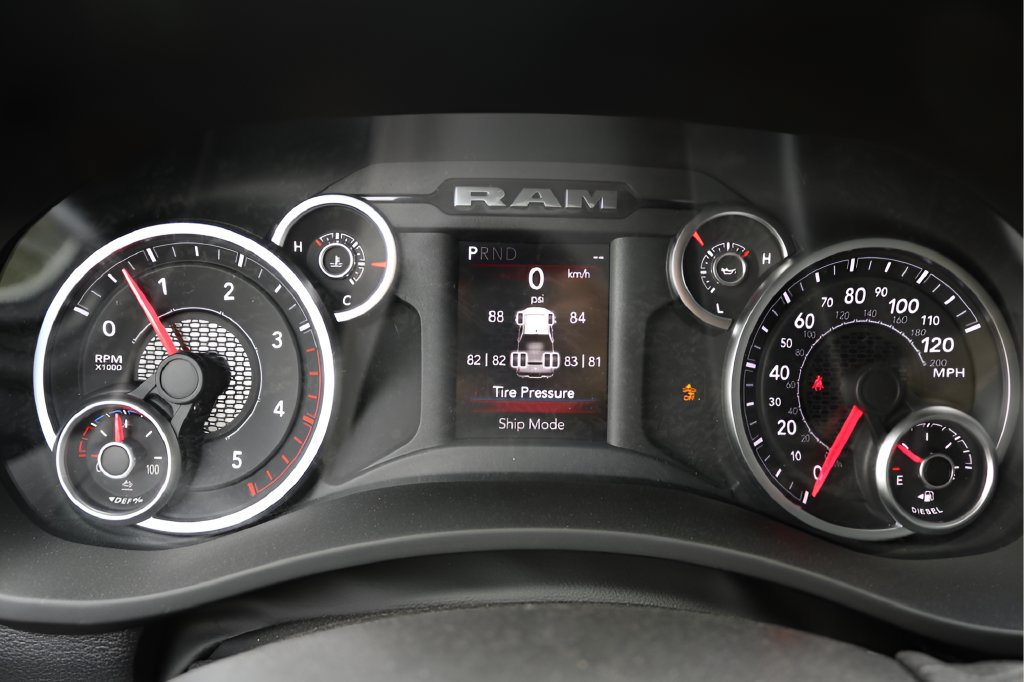 New 2027 RAM 3500 Tradesman AWD/4WD image 25