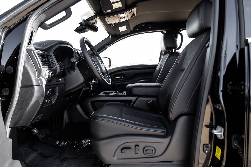 Used 2023 Nissan Titan PRO-4X w/ Off Road Protection Package image 3
