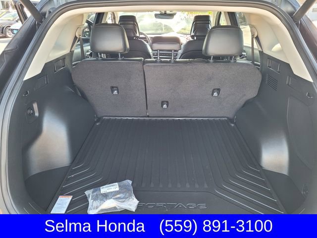 Used 2024 Kia Sportage SX image 31