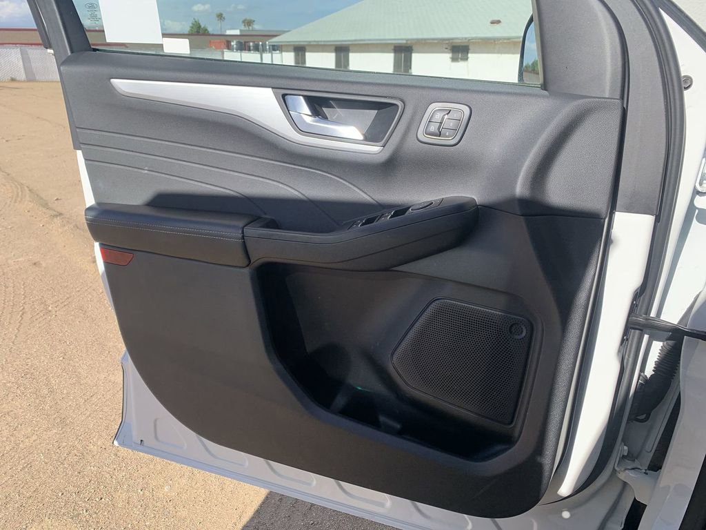 Used 2023 Ford Escape Platinum image 20