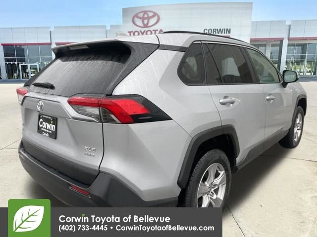Used 2025 Toyota RAV4 XLE image 5