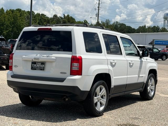 Used 2016 Jeep Patriot Latitude FWD image 6
