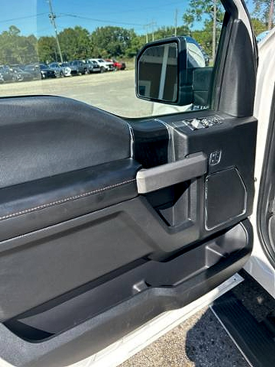 Used 2018 Ford F150 Platinum w/ Equipment Group 701A Luxury image 13