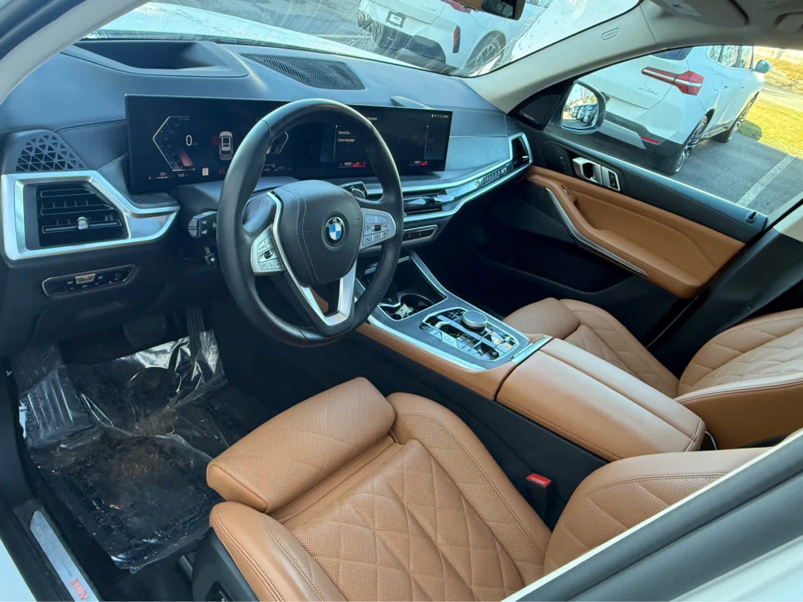 Used 2023 BMW X7 xDrive40i w/ Premium Package image 10