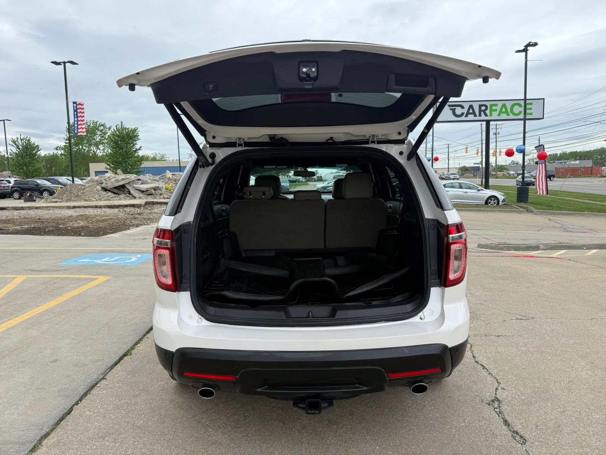 Used 2015 Ford Explorer Limited w/ Equipment Group 301A AWD/4WD image 13