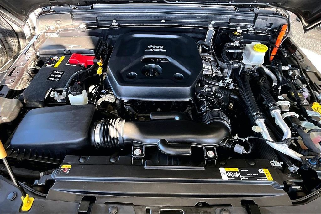 Used 2021 Jeep Wrangler Unlimited Sahara 4xe w/ Cold Weather Group image 11