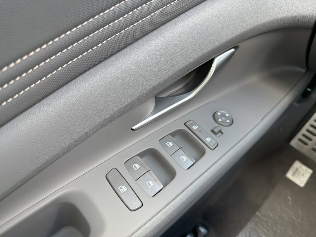 New 2026 Hyundai Elantra Sport image 27