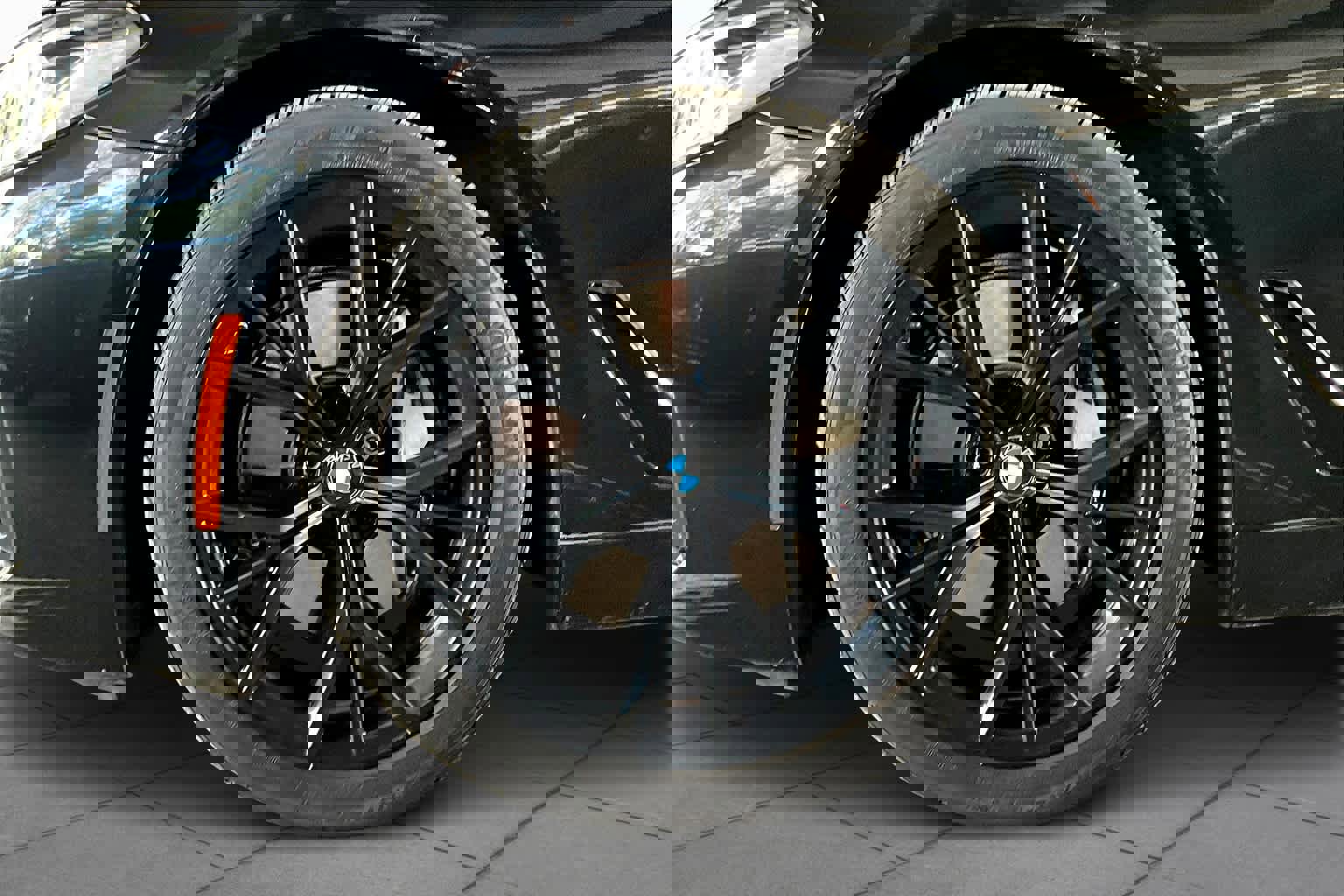 Used 2022 BMW 540i w/ M Sport Package image 9