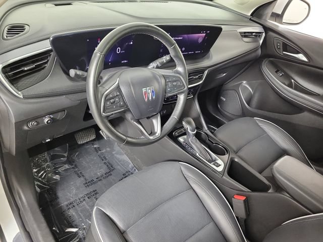 Used 2025 Buick Encore GX Avenir w/ Avenir Convenience Package FWD image 18