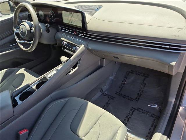 Used 2023 Hyundai Elantra SEL w/ Convenience Package FWD image 30