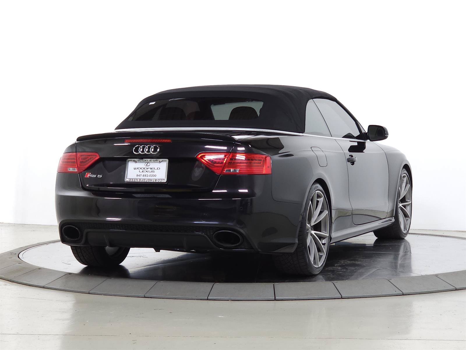Used 2015 Audi RS 5 Cabriolet w/ Black Optic Plus Package AWD/4WD image 8