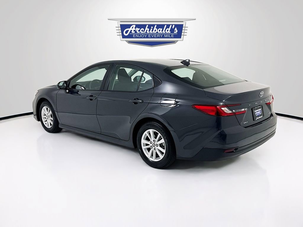 Used 2025 Toyota Camry LE image 6