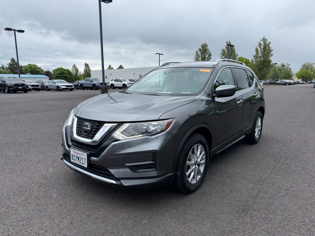 Used 2020 Nissan Rogue SV FWD image 3