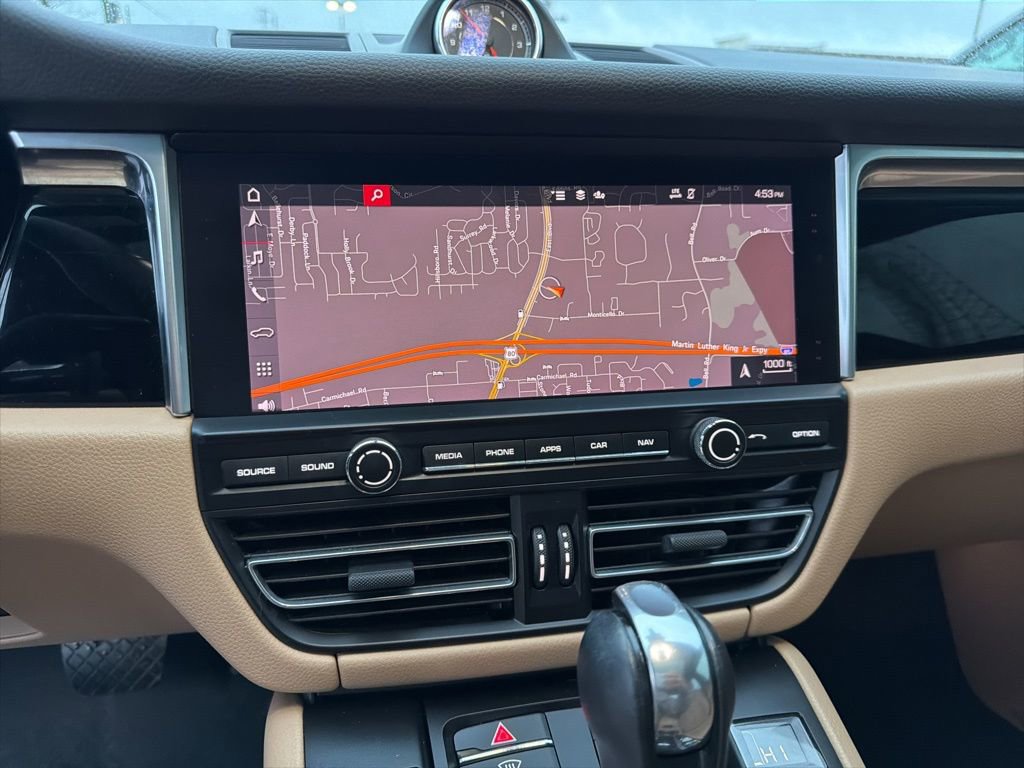 Used 2020 Porsche Macan Base image 16