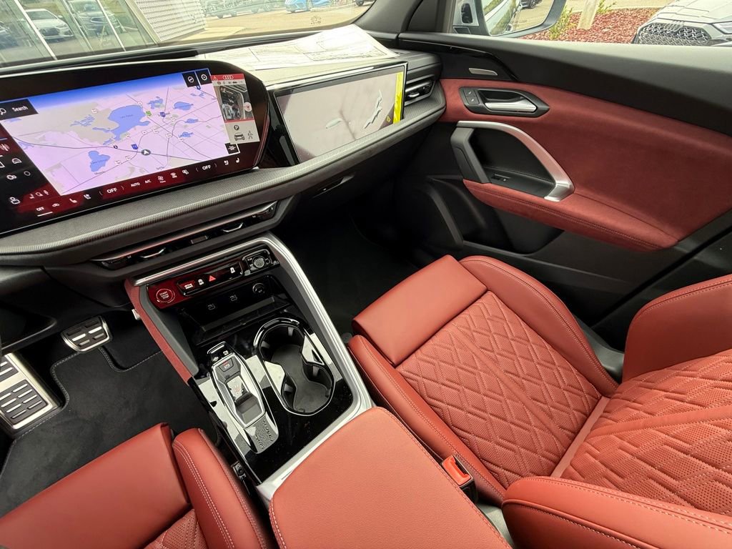 New 2025 Audi SQ5 Prestige image 21