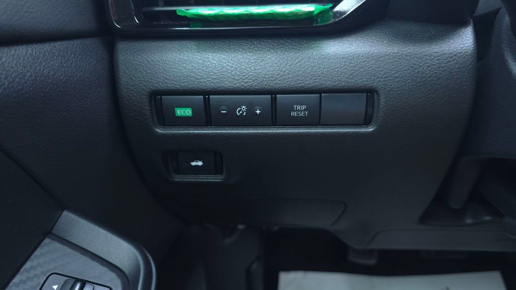 Used 2021 Nissan Sentra SV image 28