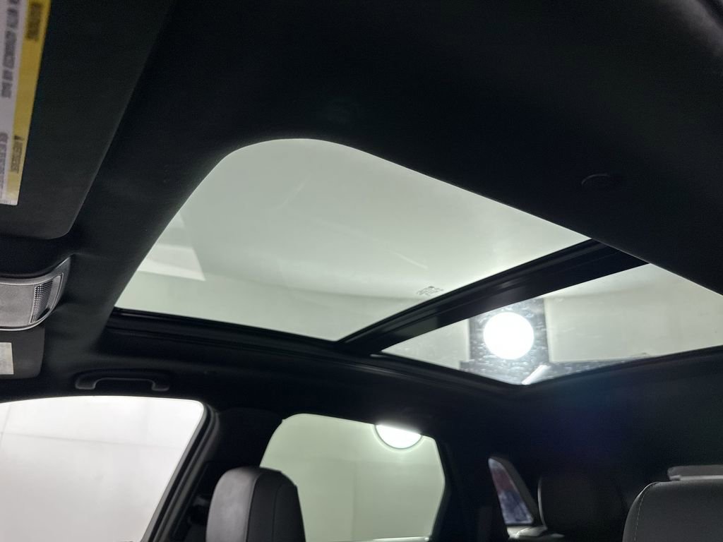 Certified 2023 Cadillac XT5 Sportv AWD/4WD image 22