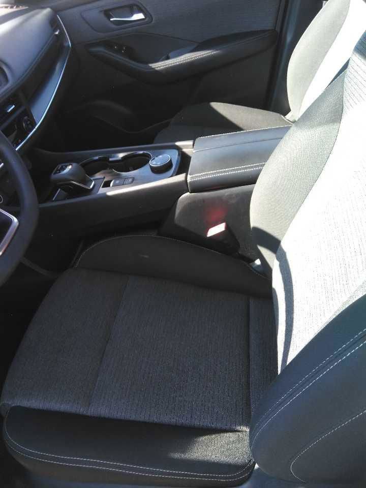 Used 2023 Nissan Rogue SV AWD/4WD image 6