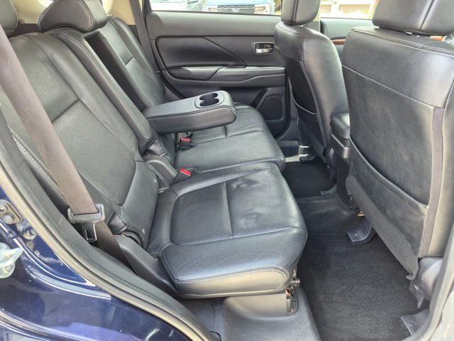 Used 2015 Mitsubishi Outlander SE AWD/4WD image 21
