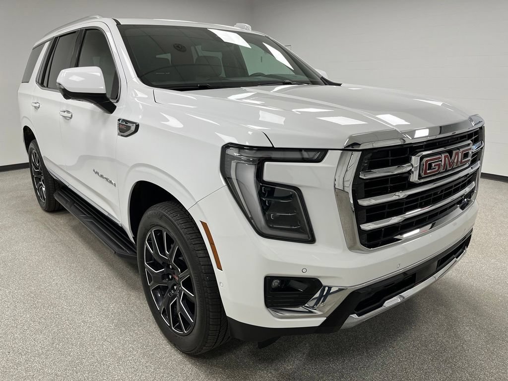Used 2025 GMC Yukon Elevation AWD/4WD image 2