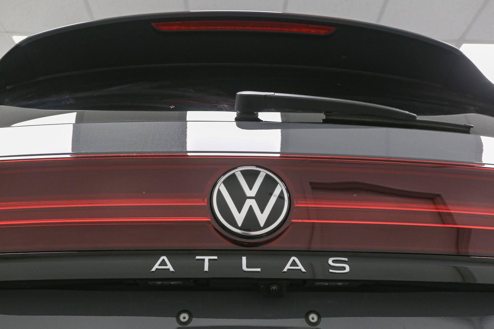 New 2026 Volkswagen Atlas Peak Edition AWD/4WD image 13